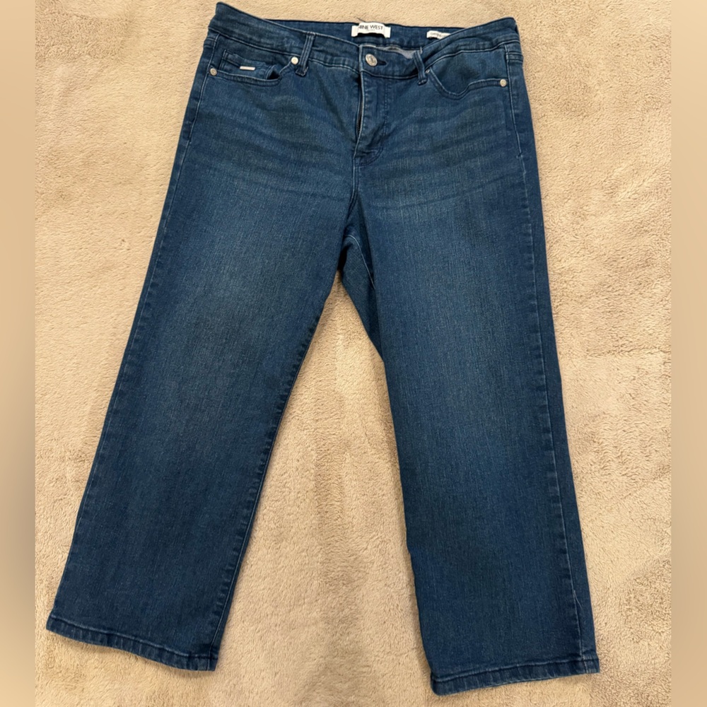 Nine West Blue Denim Chrystie Capri size 12